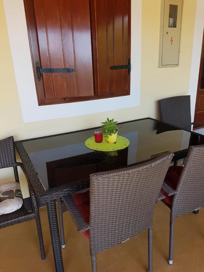 Apartmani Corleone Bilice Buitenkant foto