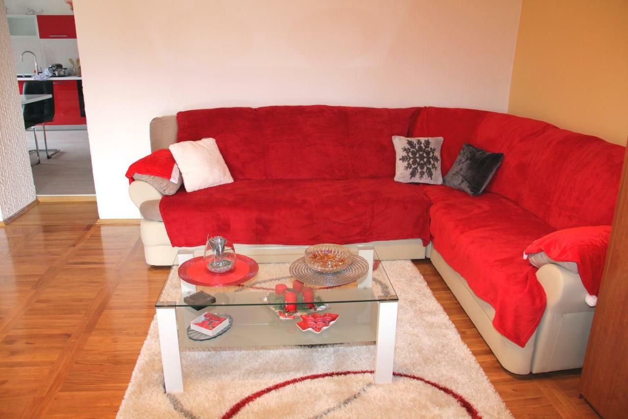 Apartmani Corleone Bilice Buitenkant foto