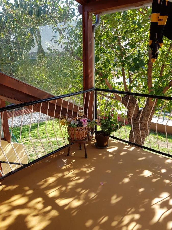 Apartmani Corleone Bilice Buitenkant foto